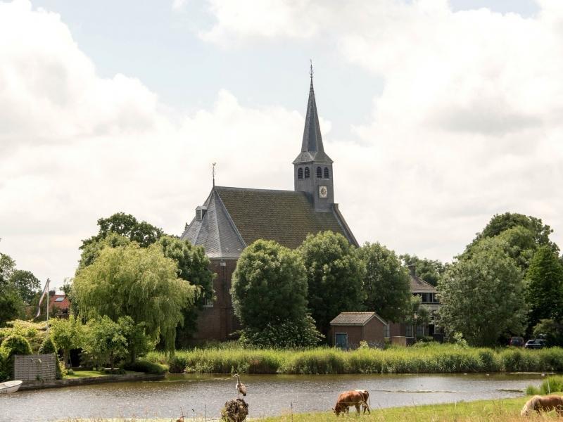 kerk in oost en west graftdijk